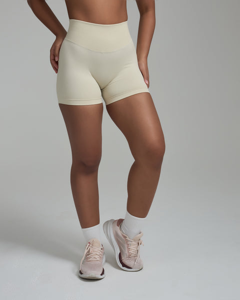 Refina® Seam Shorts Frosted Almond